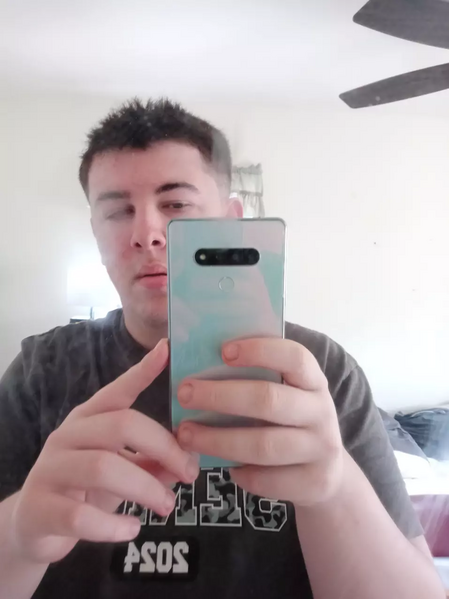 File:Francis shitty haircut.webp